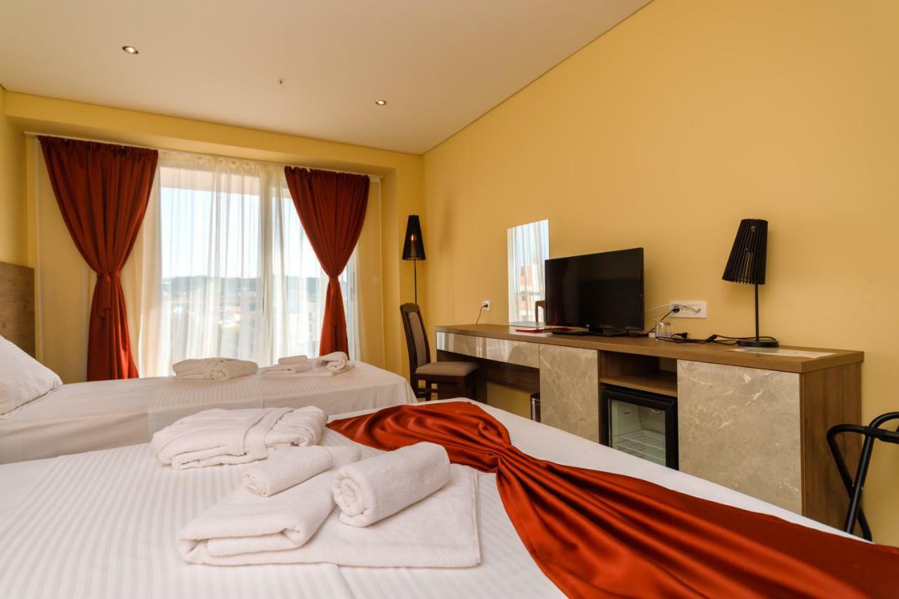 Hotel Franca Ulcinj Exterior foto